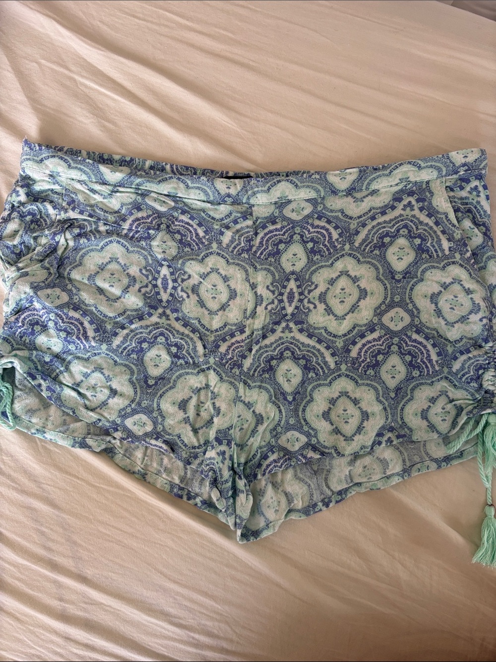 Kendall & Kylie Blue and Mint Paisley Women’s Shorts